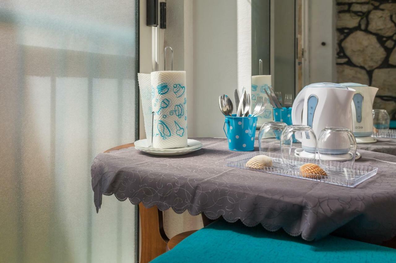 Guest House Ivona สปลิท ภายนอก รูปภาพ
