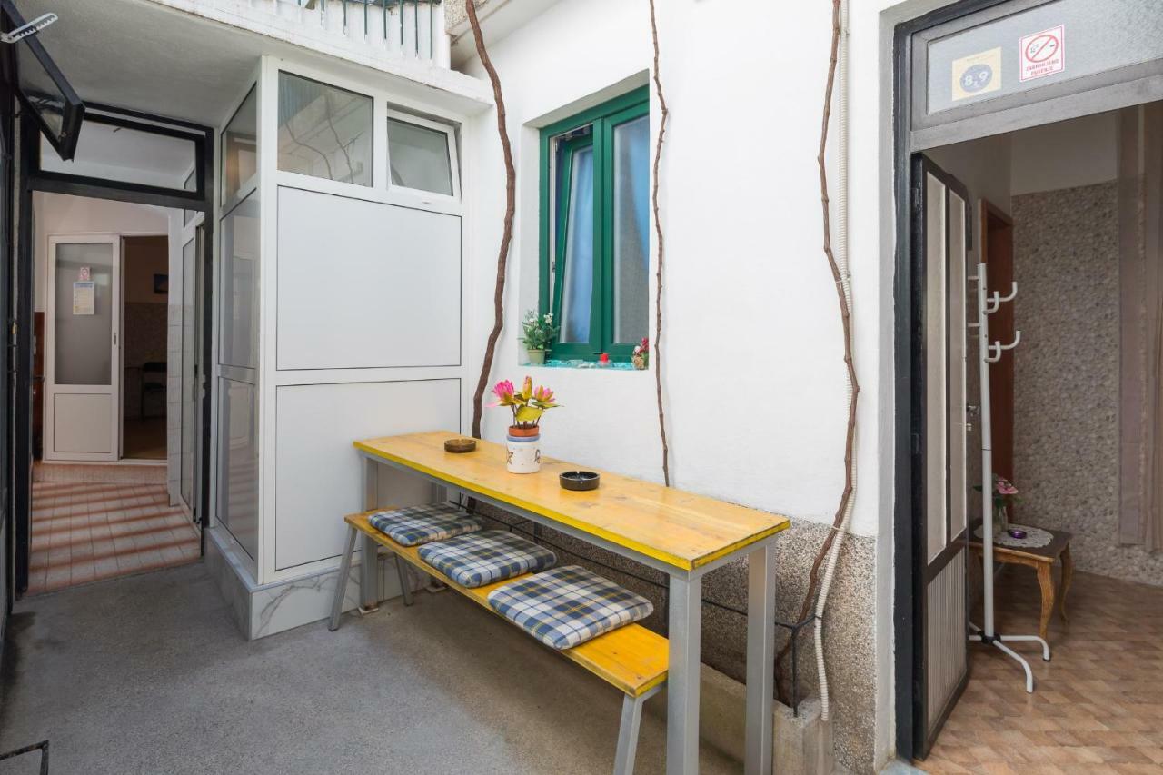 Guest House Ivona สปลิท ภายนอก รูปภาพ