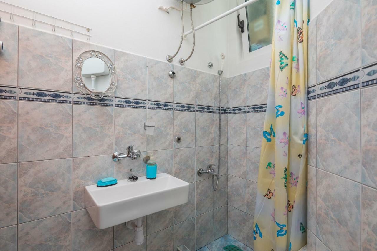 Guest House Ivona สปลิท ภายนอก รูปภาพ
